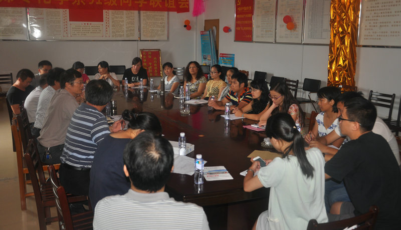 我院举行新教师座谈会