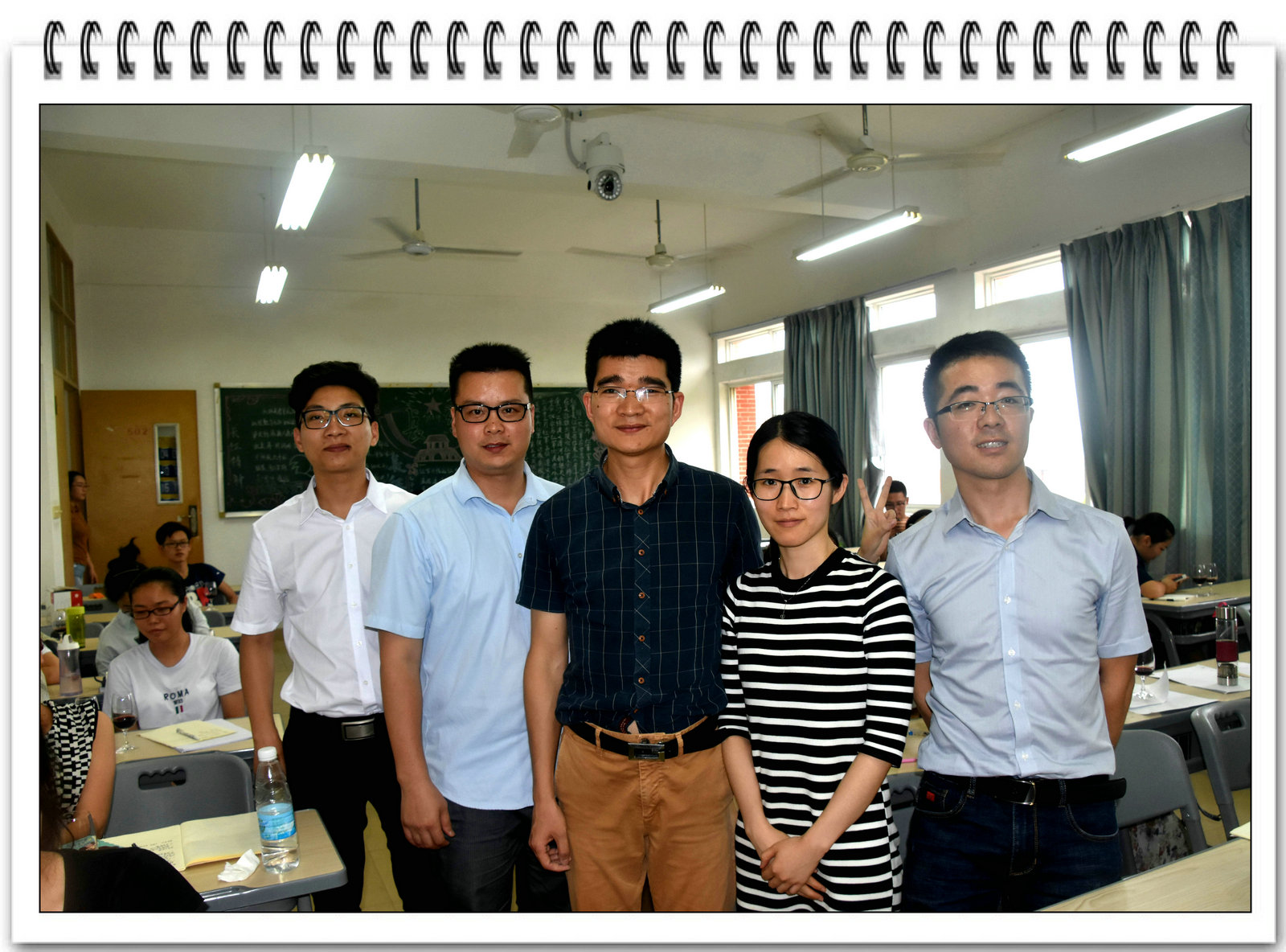 福建省华汇酩通酒业有限公司王灿辉总经理莅临海洋与食品学院进行葡萄酒文化赏析讲座